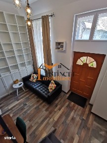 Inchiriere apartament in casa, 3 camere, zona 15 Noiembrie.