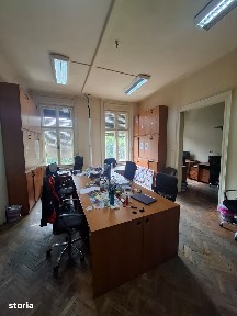 Vand apart 4 camere Bulevardul Revolutiei, S.C. 276mp ID: 45447