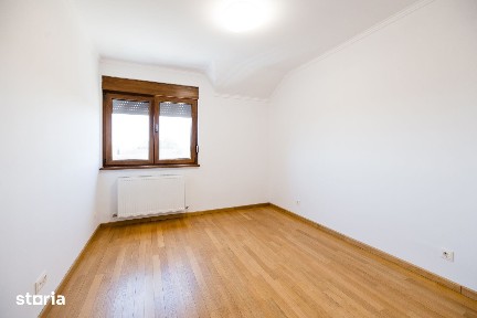 Apartament 3 camere decomandat, bloc nou - Strada Renasterii