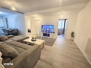 Apartament 3 camere de vanzare in Floresti