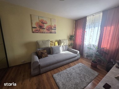 Vand 2 camere zona Astra cu vedere spre Tampa si aer conditionat