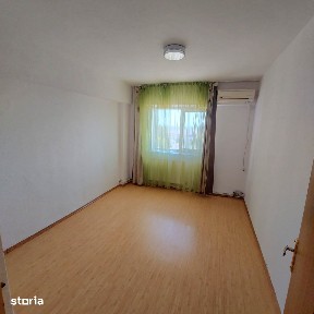 Apartament 3 camere, balcon și aer condiționat