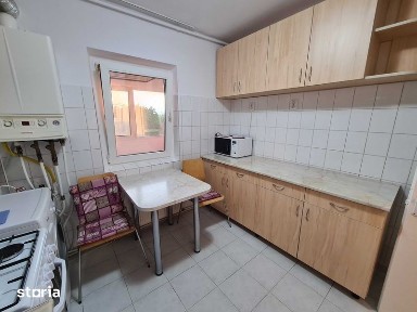 Apartament cu 2 camere, decomandat, et 3, mobilat si utilat