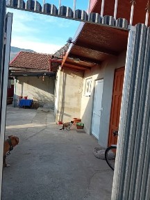 Vând casă 2 camere