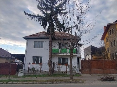 Casa de vânzare strada Cornesti