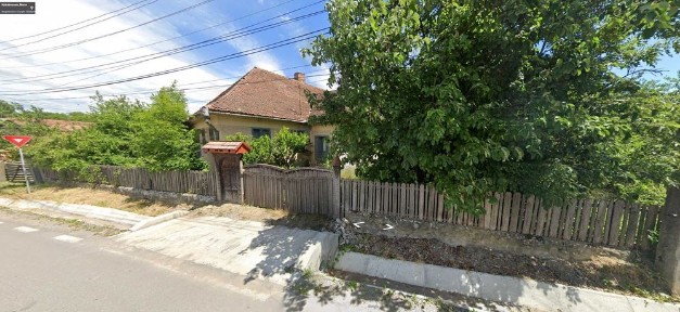 Casă de vânzare în Comuna Eremitu - Mureș, teren intravilan 4606 mp!