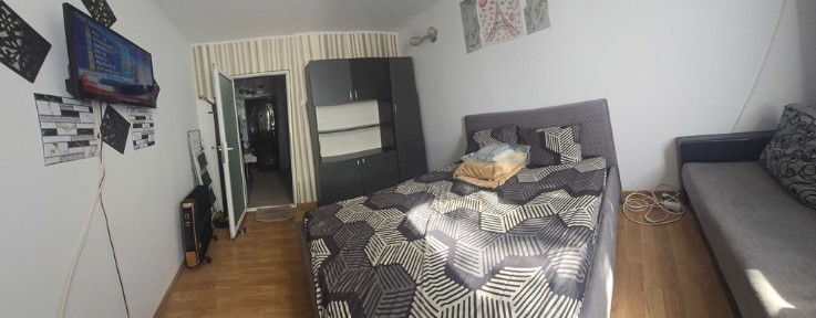 Proprietar inchiriez Gars.moderna,et. 1,recent renovata,zona centralaTribunal