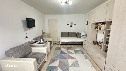 Garsoniera spatioasa Etaj 3 | mutare imediata | Gavana
