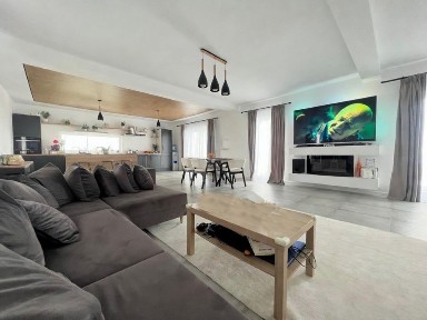 Proprietate exclusivistã - vilã modernã cu arhitecturã contemporanã