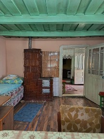 Casă de vacanță la marginea satului Susag- Loc liniștit la țară, teren generos și potențial de extindere