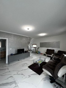 Casa P+E in Cartierul Bujac