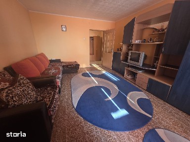 Inchiriez apartament 2 camere Tractorul vis a vis Kaufland 70 mp