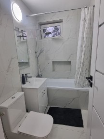 Închirez apartament pe termen scurt sau lung
