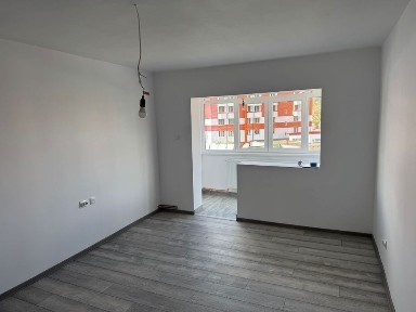 Apartament complet renovat, Targu Ocna