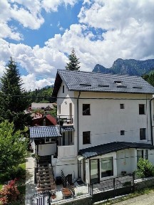 Vila/Pensiune Bușteni Valea Albă, vedere spectaculoasa crucea caraiman
