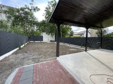Casa Complet Renovata / Bacau Oras - Avram Iancu Zona Garii