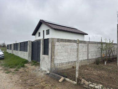 Casa de vanzare P+M km5