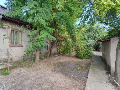 De vânzare casa bătrânească in comuna Grădiștea jud Călărași teren de 1000m