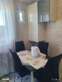 Vând apn3 camere sup 72m et 4/4