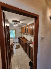 Inchiriez apartament cu 3 camere