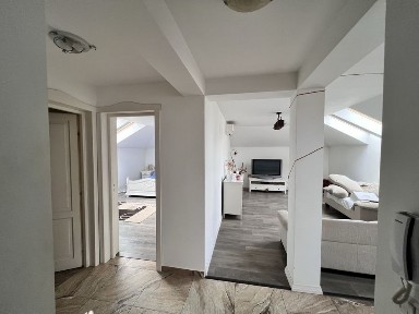 Inchiriez apartament 2 camere ultracentral