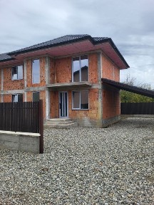 Vand casă strada Lespezi