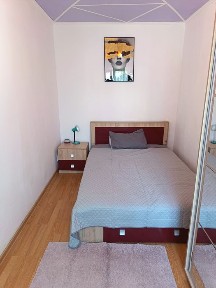 Vând apartament 2 camere etaj 2/4