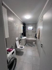 Vând apartament 2 camere + loc parcare subteran Maurer