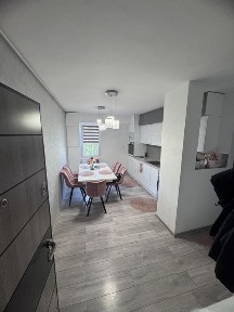 Vand apartament 2 camere renovat