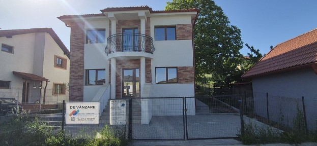 Casa individuala in Dezmir