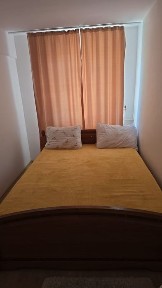 Vând apartament 3 camere zona salvare in spate la Sabrosso