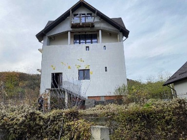 Bacau, Garlenii de Sus