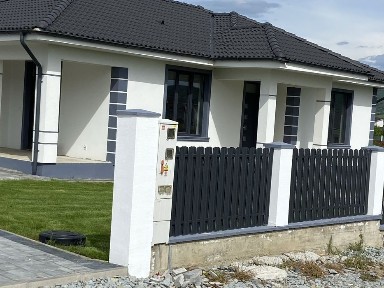 Casa de vanzare !
