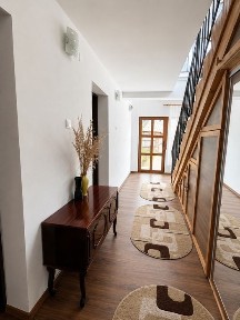 Casă P+E de vânzare - 3568mp + padure 10000mp, Budieni, comuna Scoarța, Gorj - direct proprietar