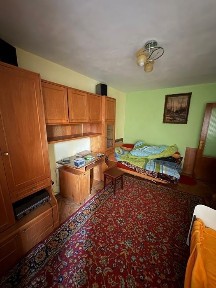 Vînd apartament 2 camere tip AN lîngă PiațaRogerius Oradea.