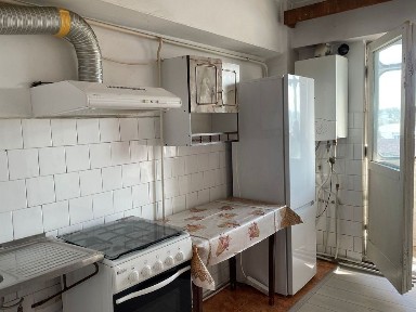 Vând apartament 2 camere in calea nationala