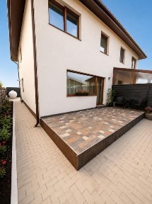 Duplex premium de vanzare izvor