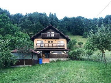 Casă de vacanță/pensiune de vânzare în comuna Moieciu de Jos