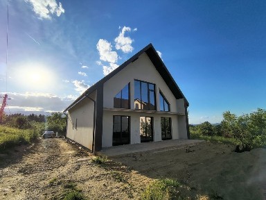 Casa noua in Bran Poarta