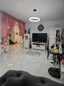 Casa P+1 cu anexe