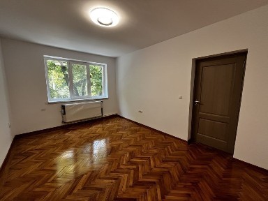 Vand apartament 2cam cf1d Bld Independentei
