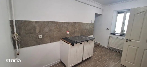 Spatiu comercial, ultra central, 2 incaperi, 35 mp!