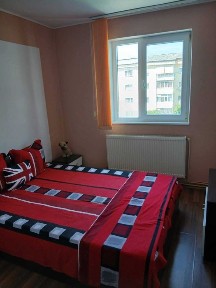 Apartament de vânzare - Bârlad | Zonă liniștită, complet mobilat