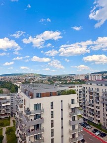 PROPRIETAR | Apartament 3 camere | Ultimul etaj retras | Panoramă superbă | Parcare inclusă | Maurer Residence