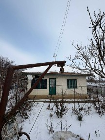 Vând casă la țară Sărulești Sat - curte mare, aproape de București