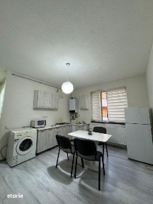 Inchiriere apartament cu terasa de 40 mp zona Eroilor