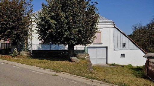 Casă de vânzare - 5 încăperi, 150 m² utili, garaj, demisol