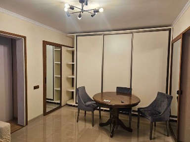 Apartament 3 camere partial mobilatTiglina