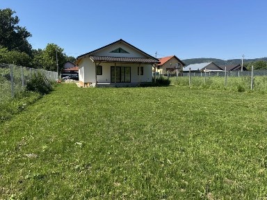 Casa individuala bujoreni rm valcea - teren 665 mp la pret de apartament