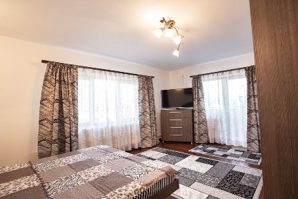 De închiriat apartament de lux